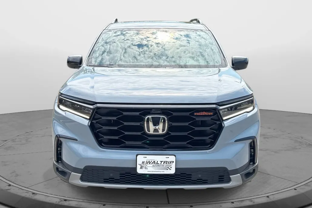 2024 Honda Pilot TrailSport photo 1