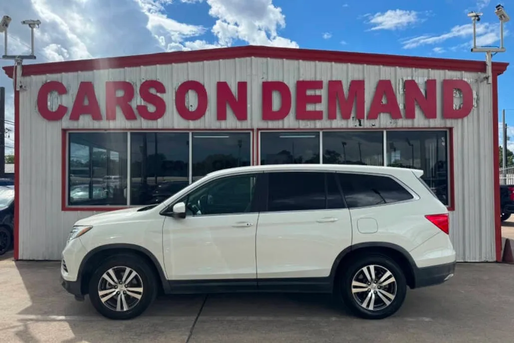 2016 Honda Pilot EX-L photo 1