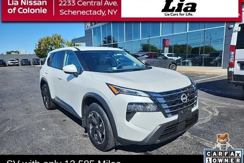 2024 Nissan Rogue SV photo 1