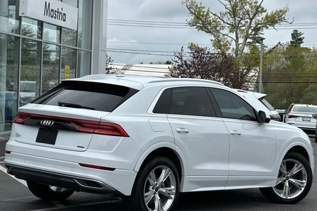 2023 Audi Q8 55 Premium photo 1