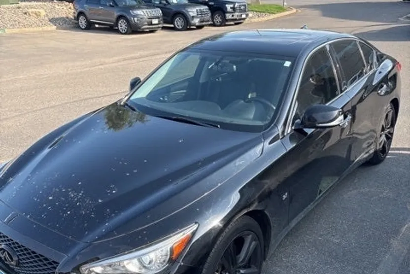 2015 Infiniti Q50 Premium photo 1