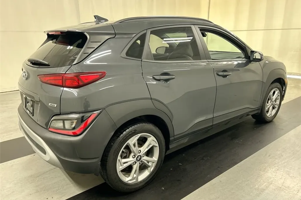 2023 Hyundai Kona SEL photo 1