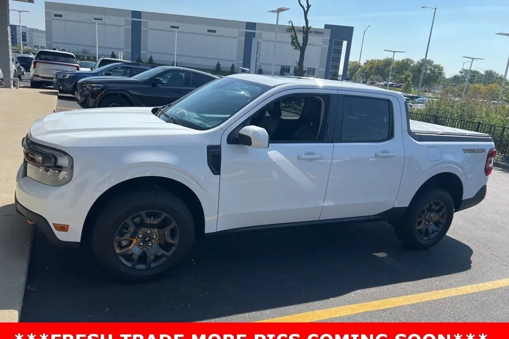 2023 Ford Maverick Lariat photo 1