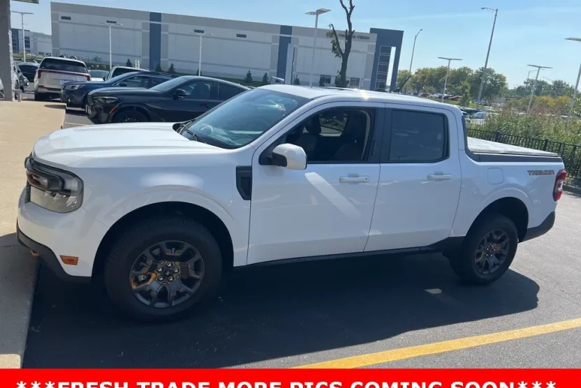 2023 Ford Maverick Lariat photo 1