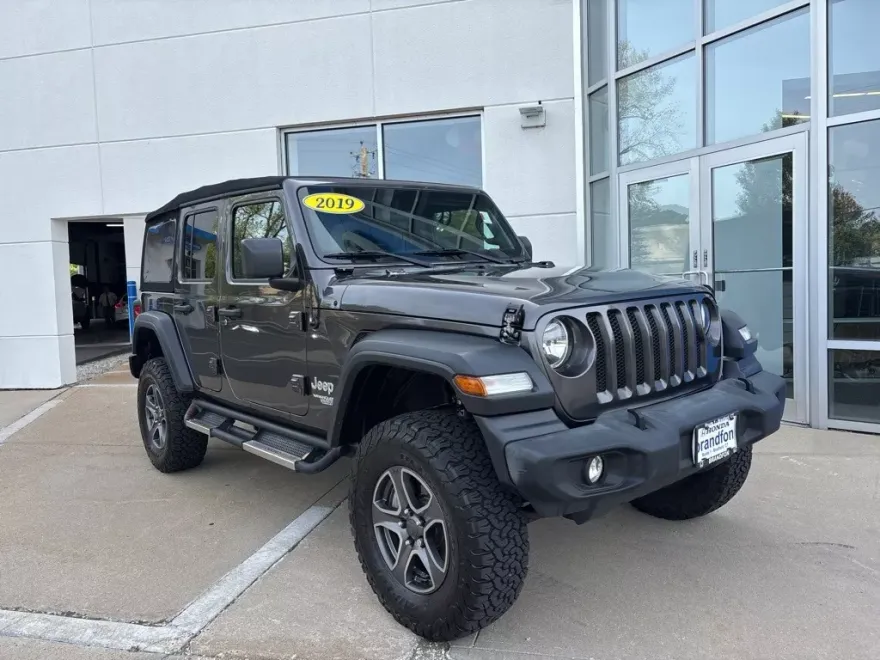 2019 Jeep Wrangler Unlimited Sport S photo 1