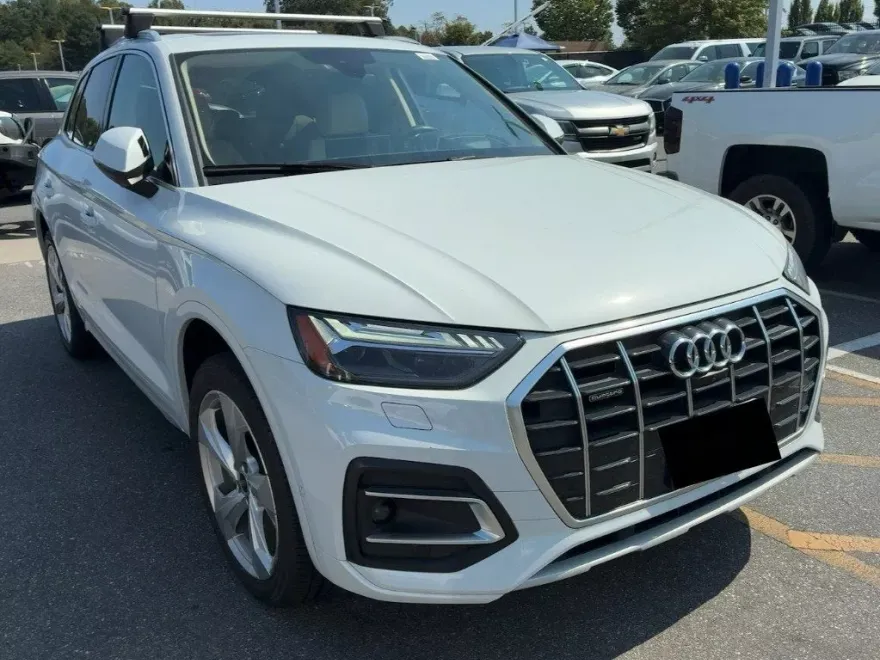 2021 Audi Q5 45 Prestige Premium photo 1