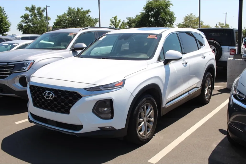 2020 Hyundai Santa Fe SEL photo 1