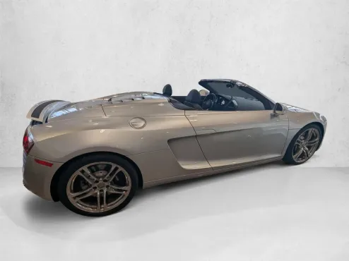 2012 Audi R8 Quattro Spyder photo 4
