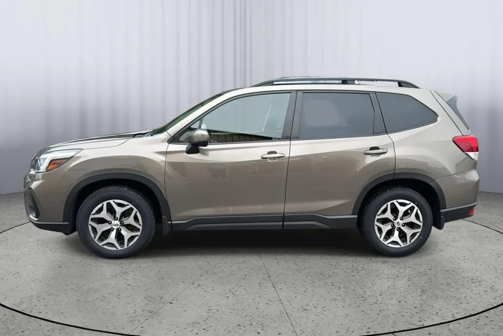 2020 Subaru Forester Premium photo 1