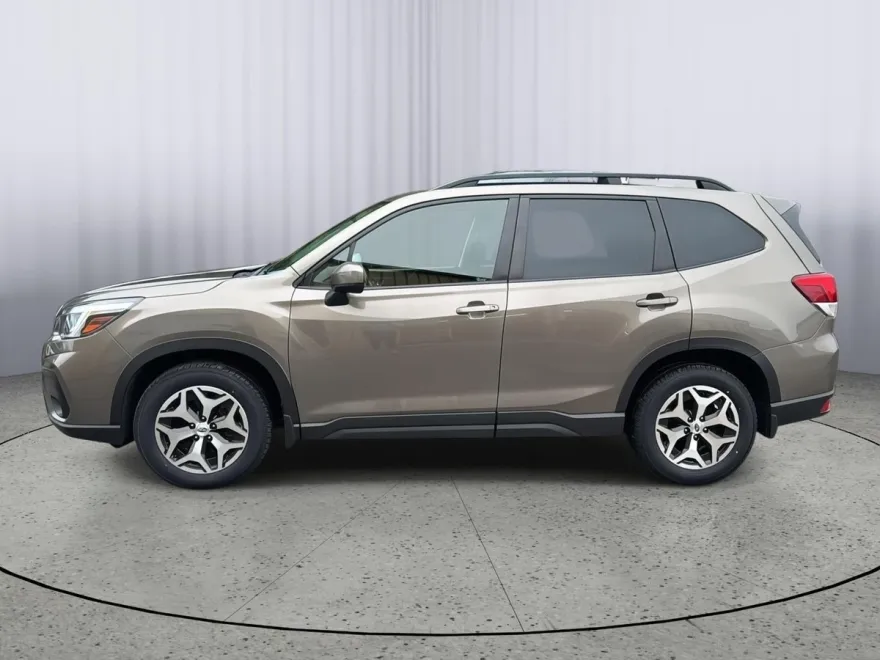 2020 Subaru Forester Premium photo 1