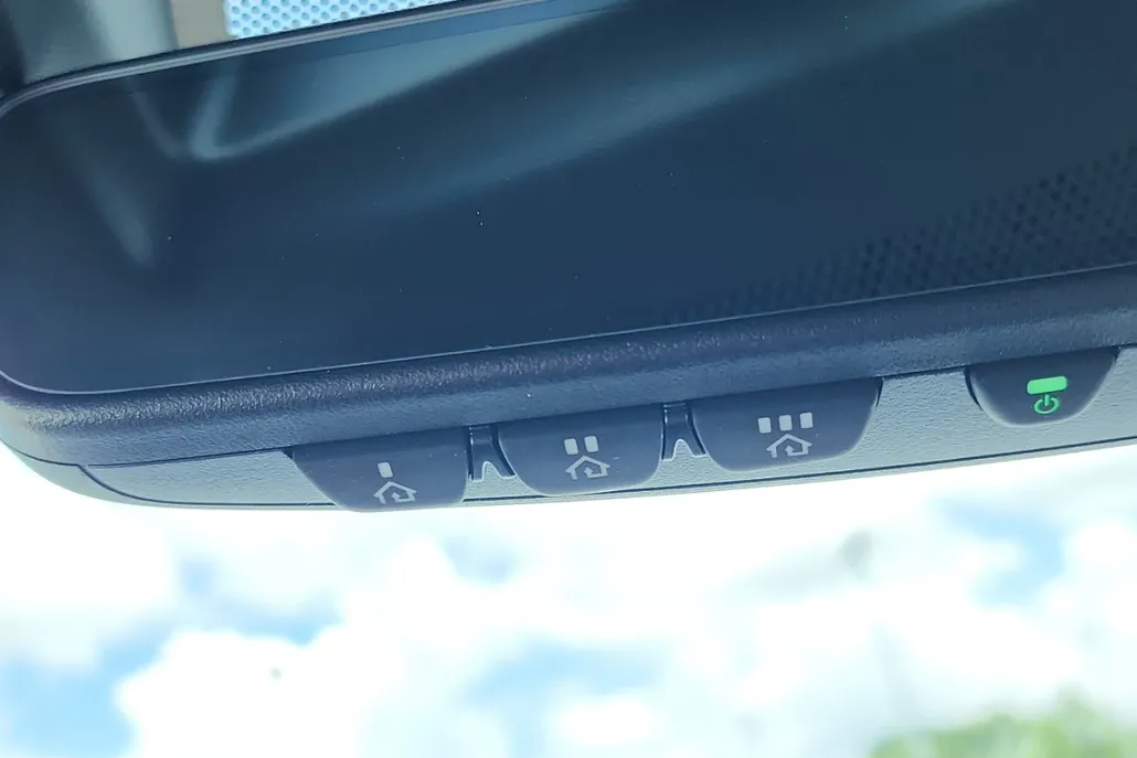 2025 Subaru Outback Premium photo 1