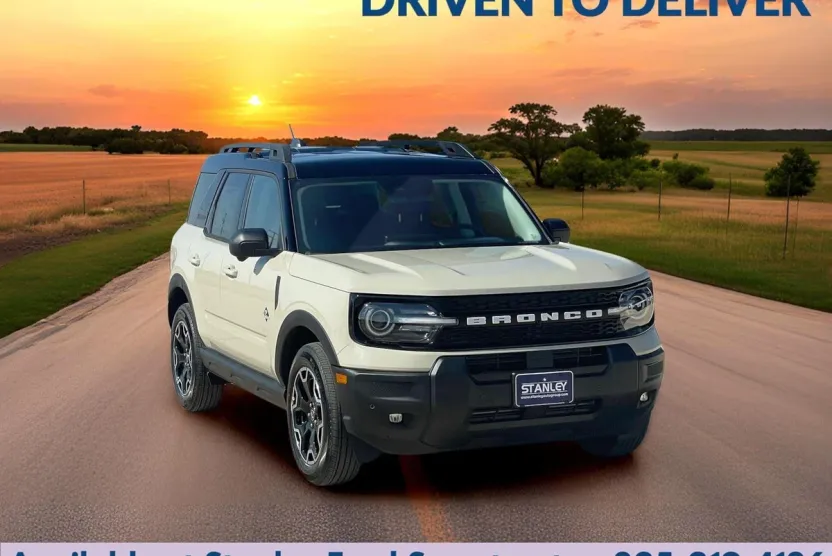 2025 Ford Bronco Sport Outer Banks photo 1