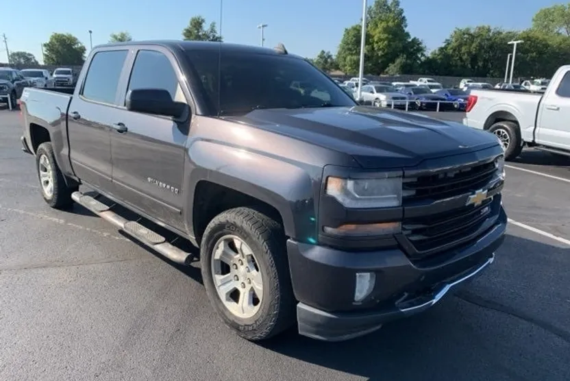 2016 Chevrolet Silverado 1500 LT2 photo 1