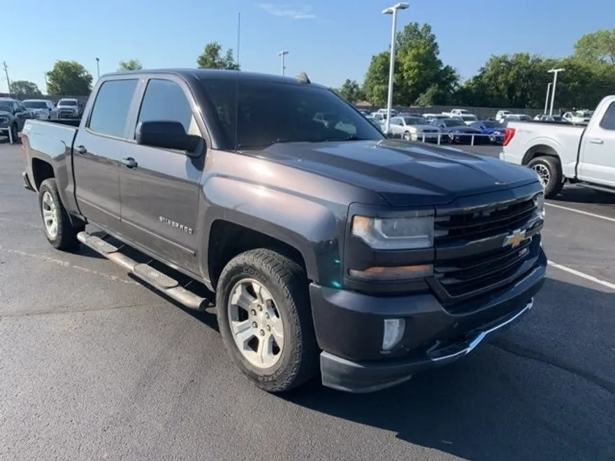 2016 Chevrolet Silverado 1500 LT2 photo 1
