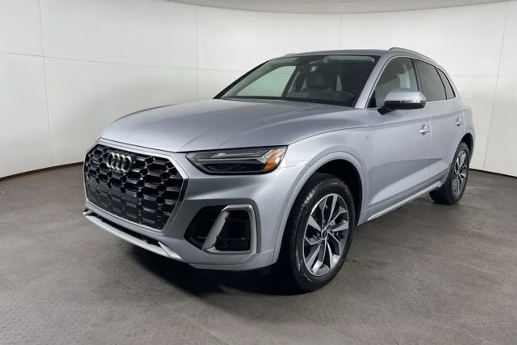 2025 Audi Q5 45 S line Premium Plus photo 1