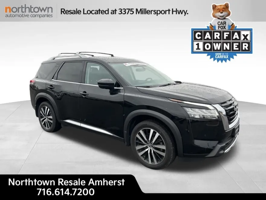 2023 Nissan Pathfinder Platinum photo 1