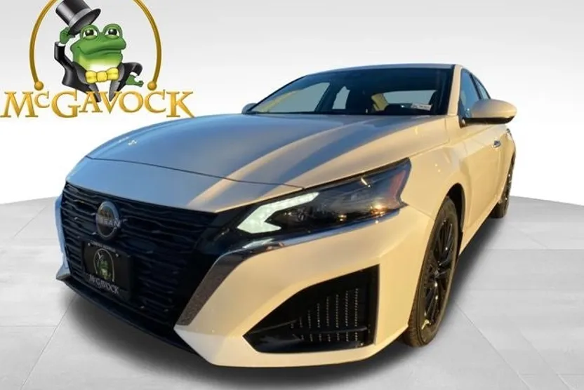 2025 Nissan Altima 2.5 SV photo 1