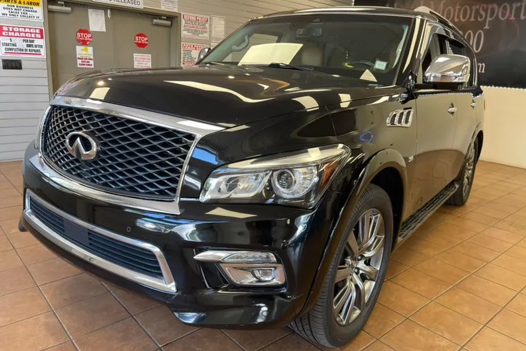 2017 Infiniti QX80 Limited photo 1