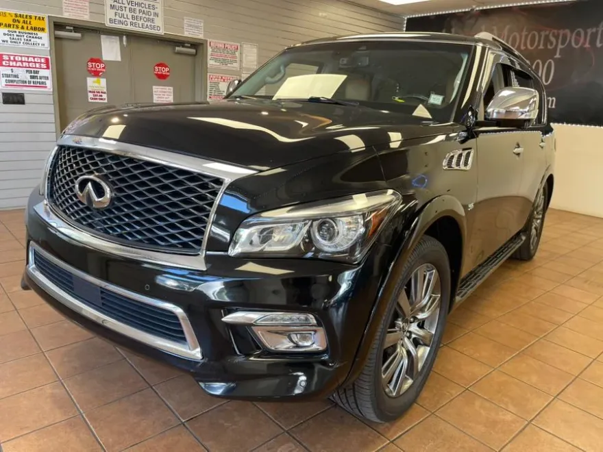 2017 Infiniti QX80 Limited photo 1