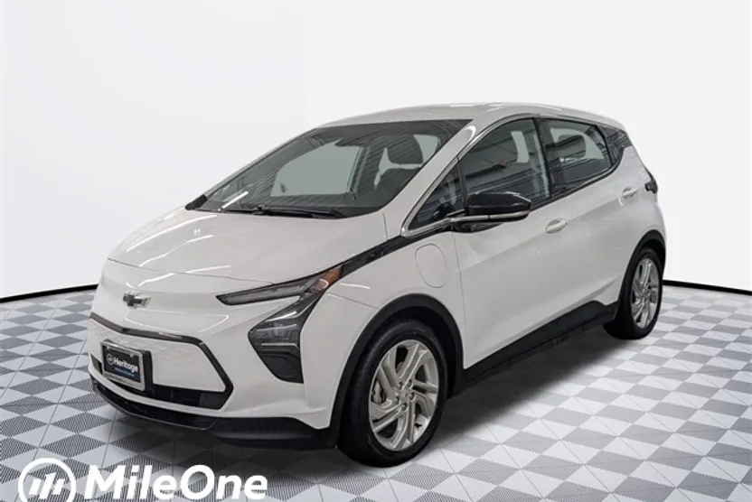 2023 Chevrolet Bolt EV 1LT photo 1