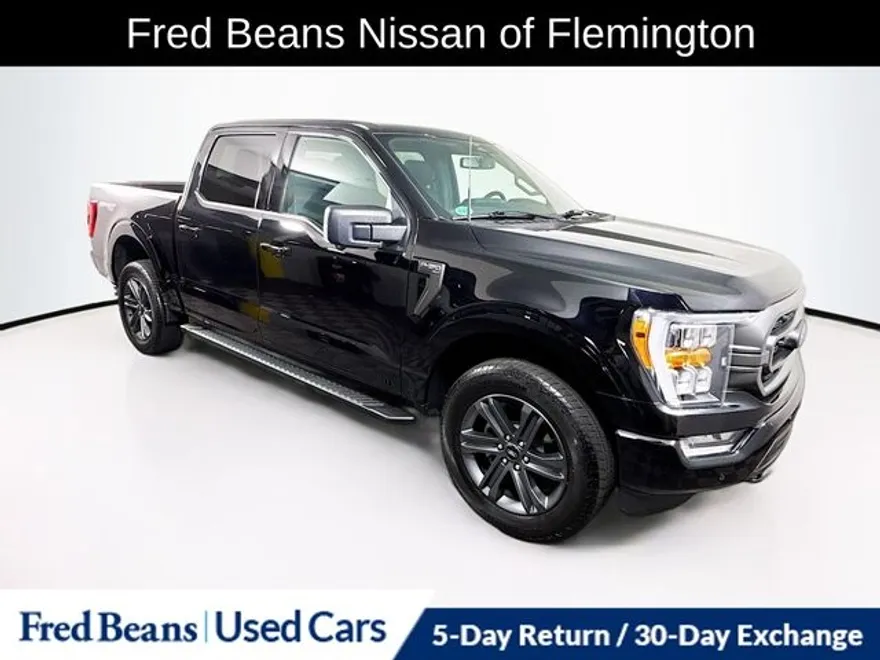 2023 Ford F-150 XLT photo 1