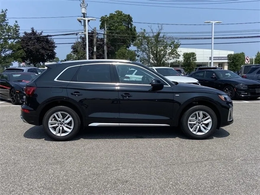 2022 Audi Q5 45 S line Premium photo 1