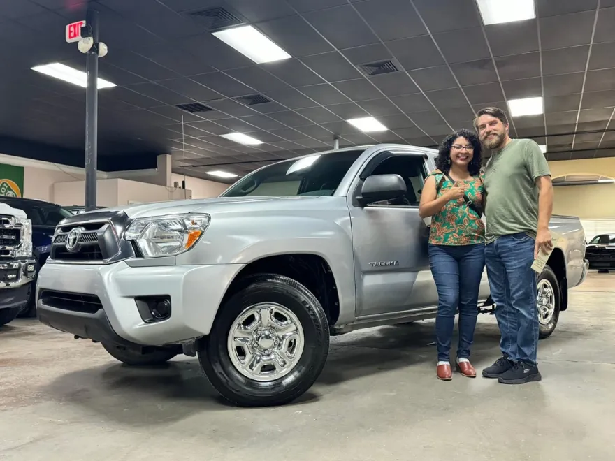 2015 Toyota Tacoma SR5 photo 1