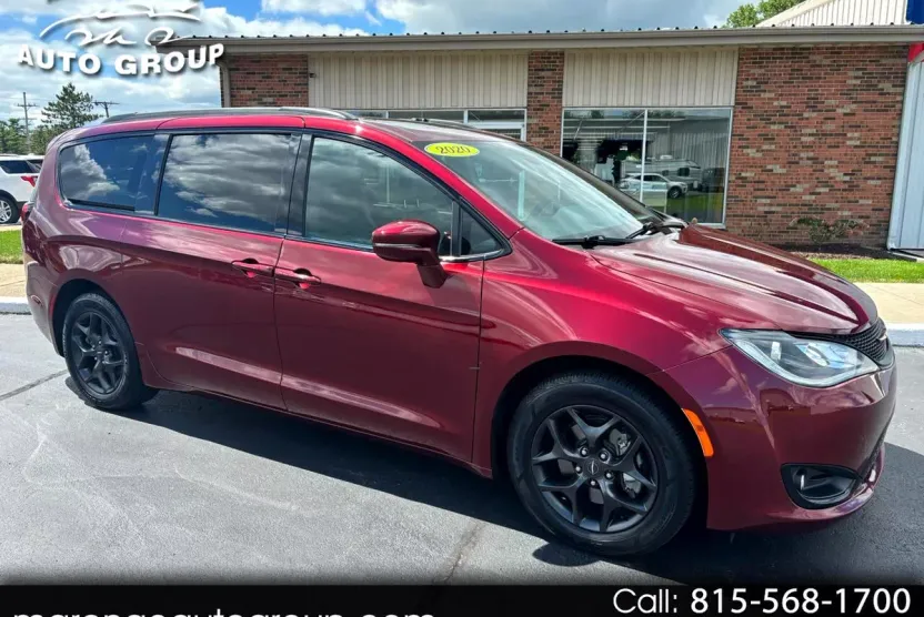 2020 Chrysler Pacifica Limited photo 1