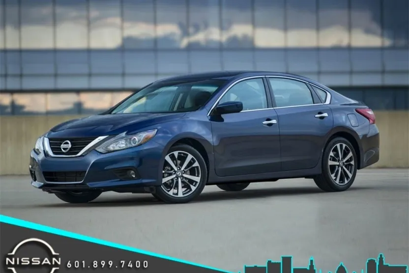 2018 Nissan Altima 2.5 SR photo 1