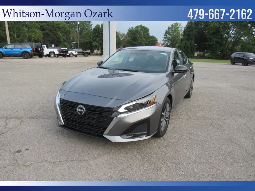 2024 Nissan Altima 2.5 SV photo 1