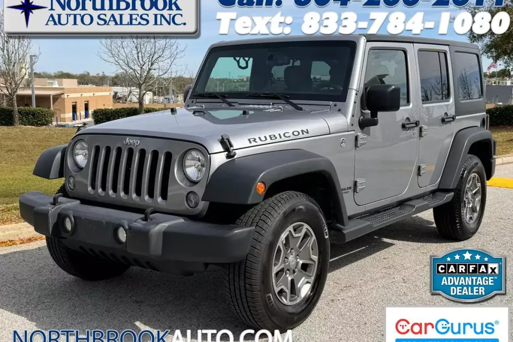 2015 Jeep Wrangler Unlimited Rubicon photo 1