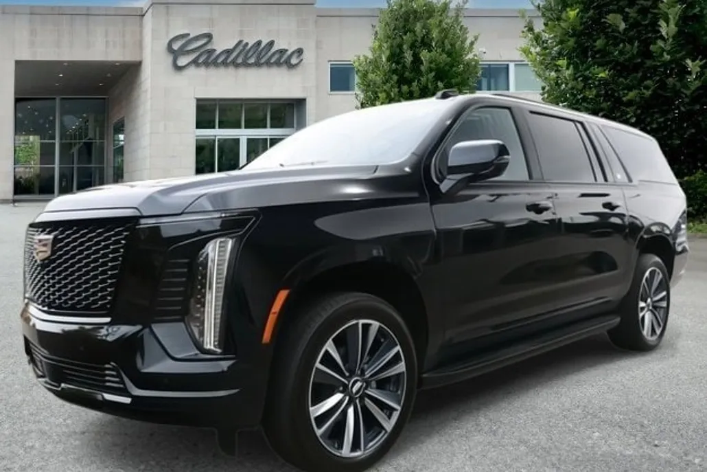 2025 Cadillac Escalade ESV Sport photo 1