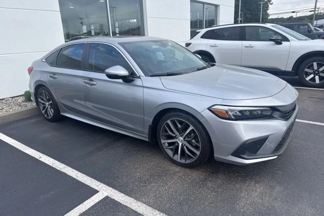 2024 Honda Civic Touring photo 1