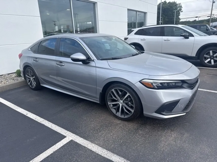 2024 Honda Civic Touring photo 1