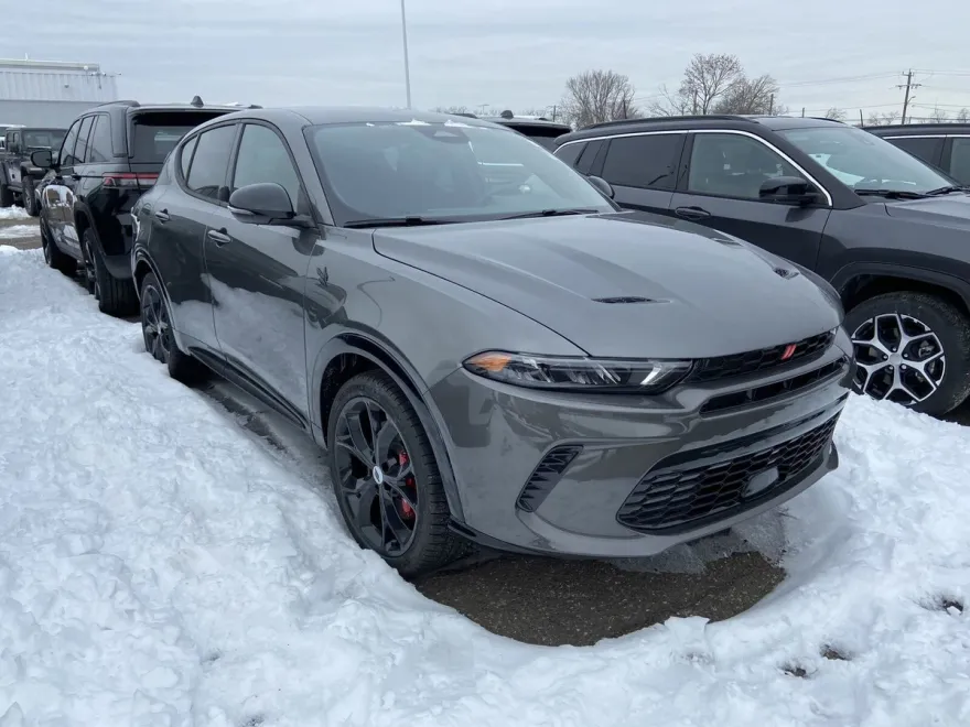 2025 Dodge Hornet R/T photo 1