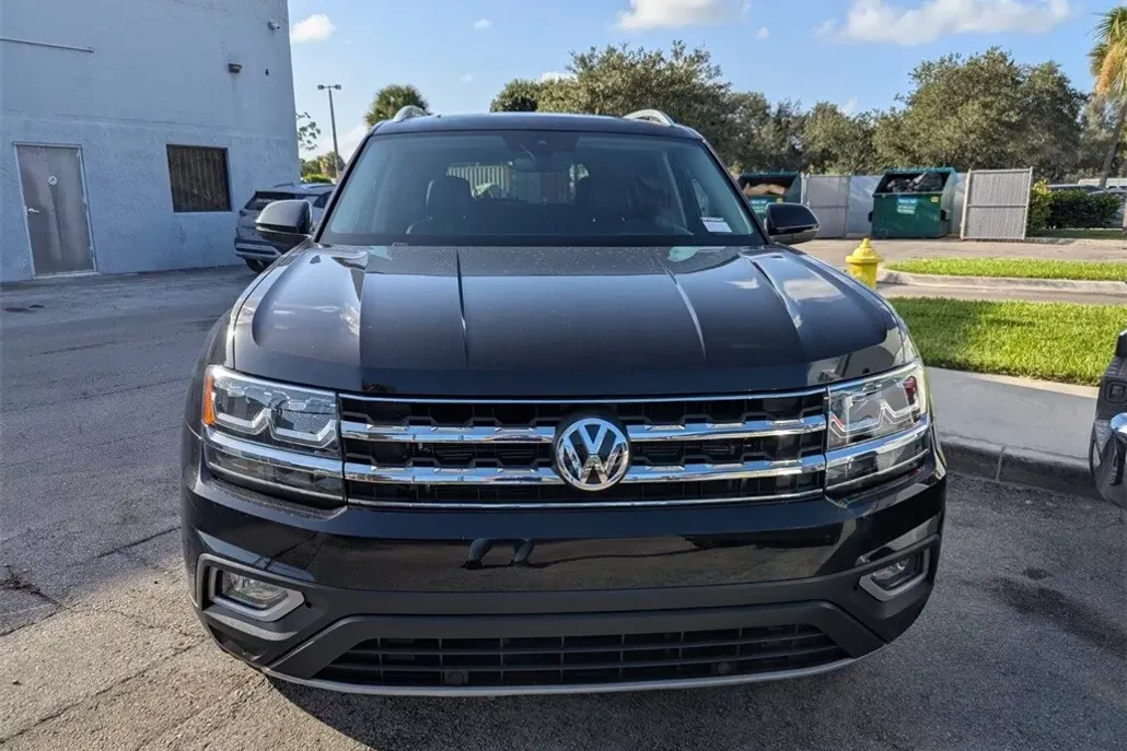 2019 Volkswagen Atlas V6 SEL photo 1