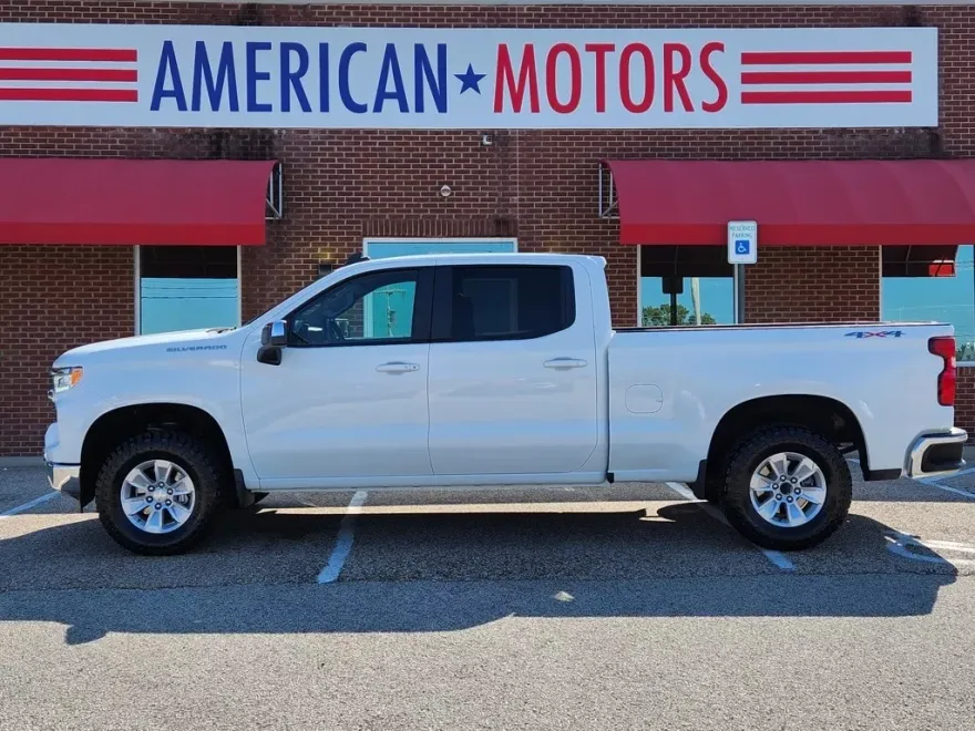 2023 Chevrolet Silverado 1500 photo 1