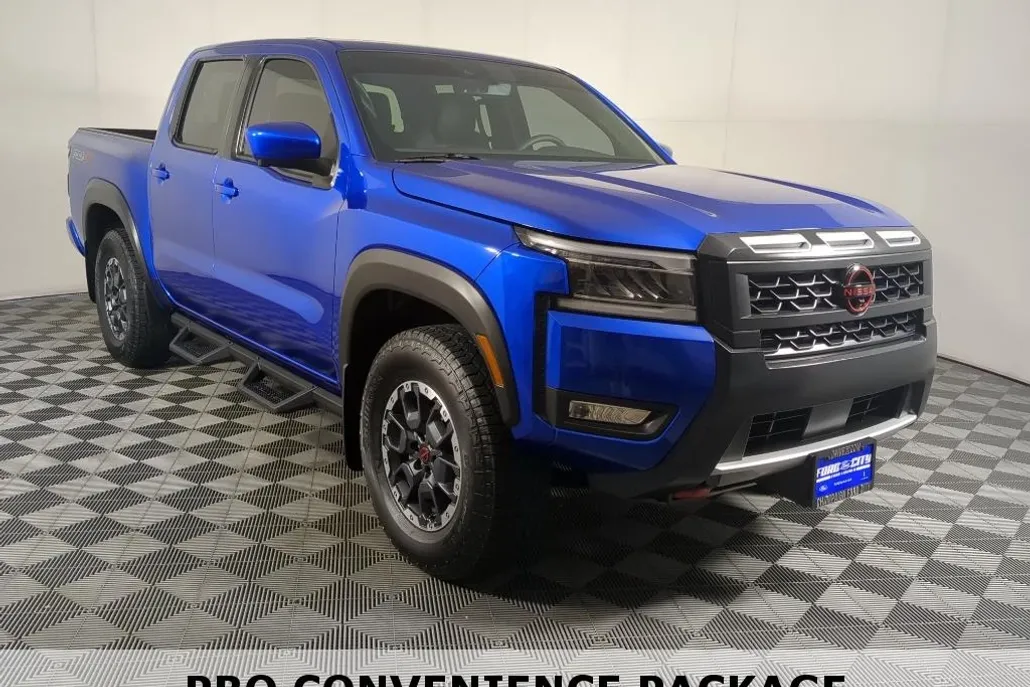 2025 Nissan Frontier PRO-4X photo 1