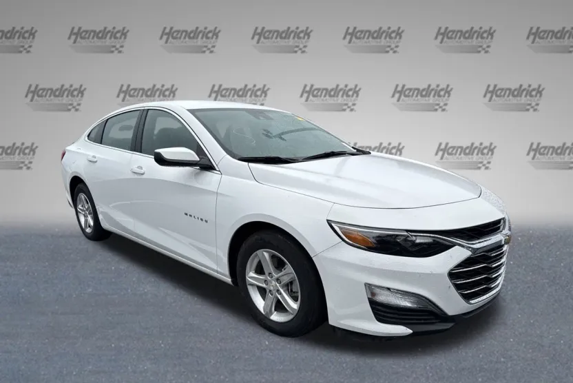 2024 Chevrolet Malibu LS photo 1