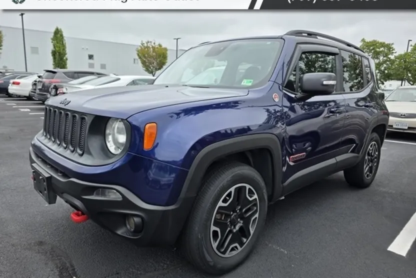 2016 Jeep Renegade Trailhawk photo 1