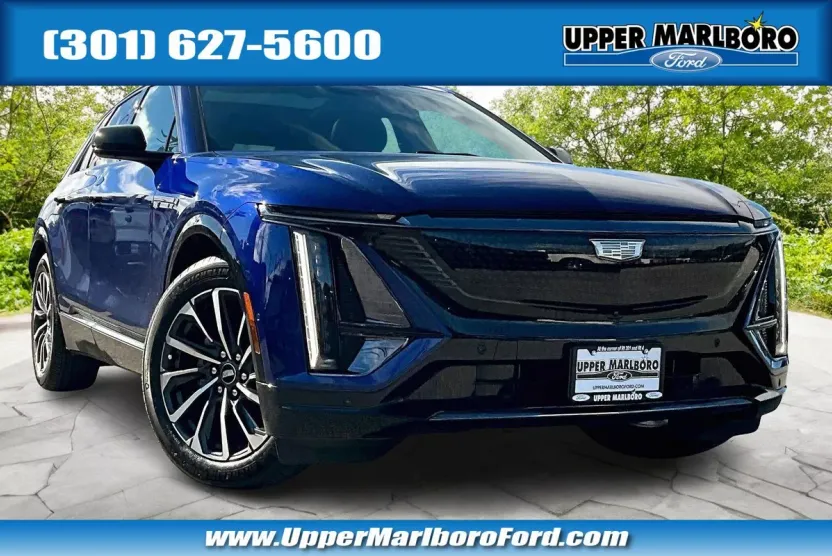 2024 Cadillac Lyriq Sport photo 1