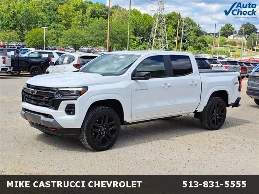 2024 Chevrolet Colorado Z71 photo 1