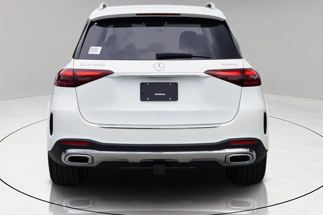 2026 Mercedes Benz GLE 450 4MATIC photo 1