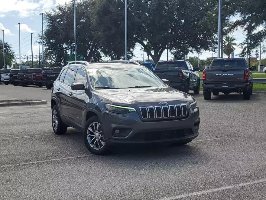 2021 Jeep Cherokee Latitude photo 1