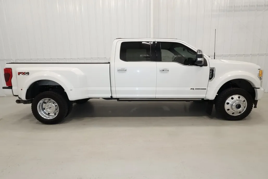 2022 Ford F-450 photo 1