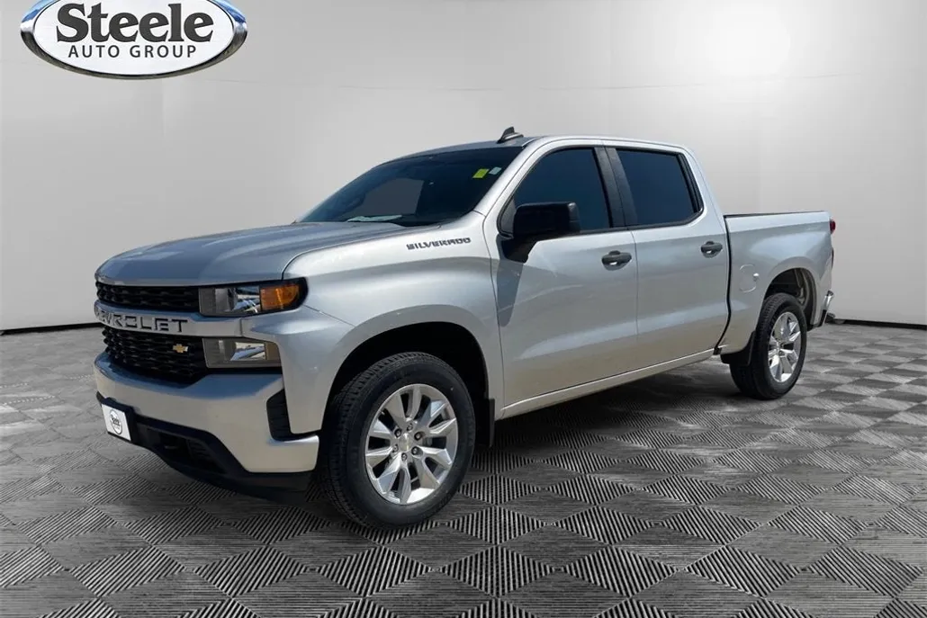 2022 Chevrolet Silverado 1500 Custom photo 1
