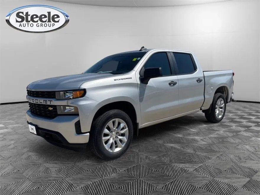 2022 Chevrolet Silverado 1500 Custom photo 1