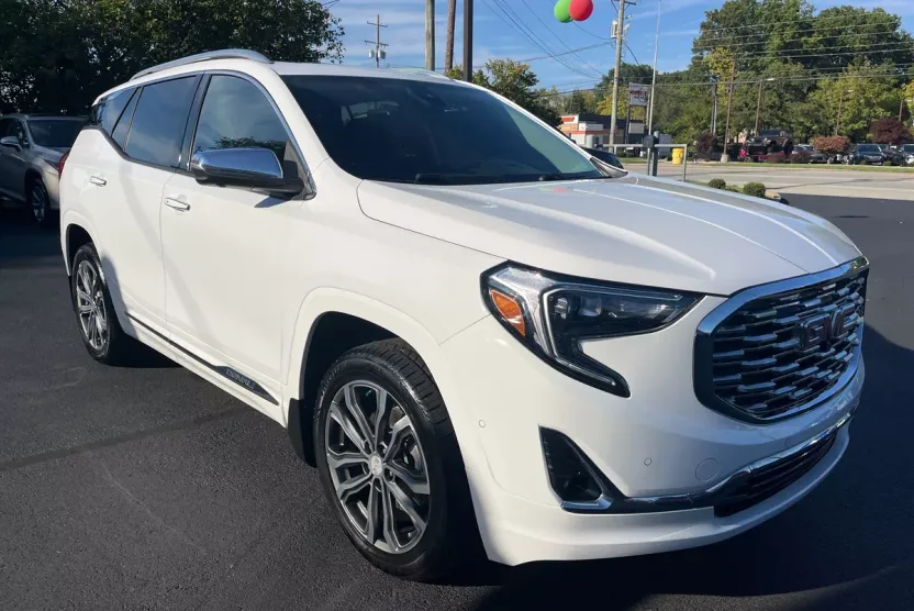 2020 Gmc Terrain Denali photo 1