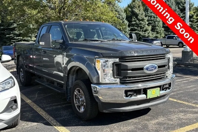 2017 Ford F-250 photo 1