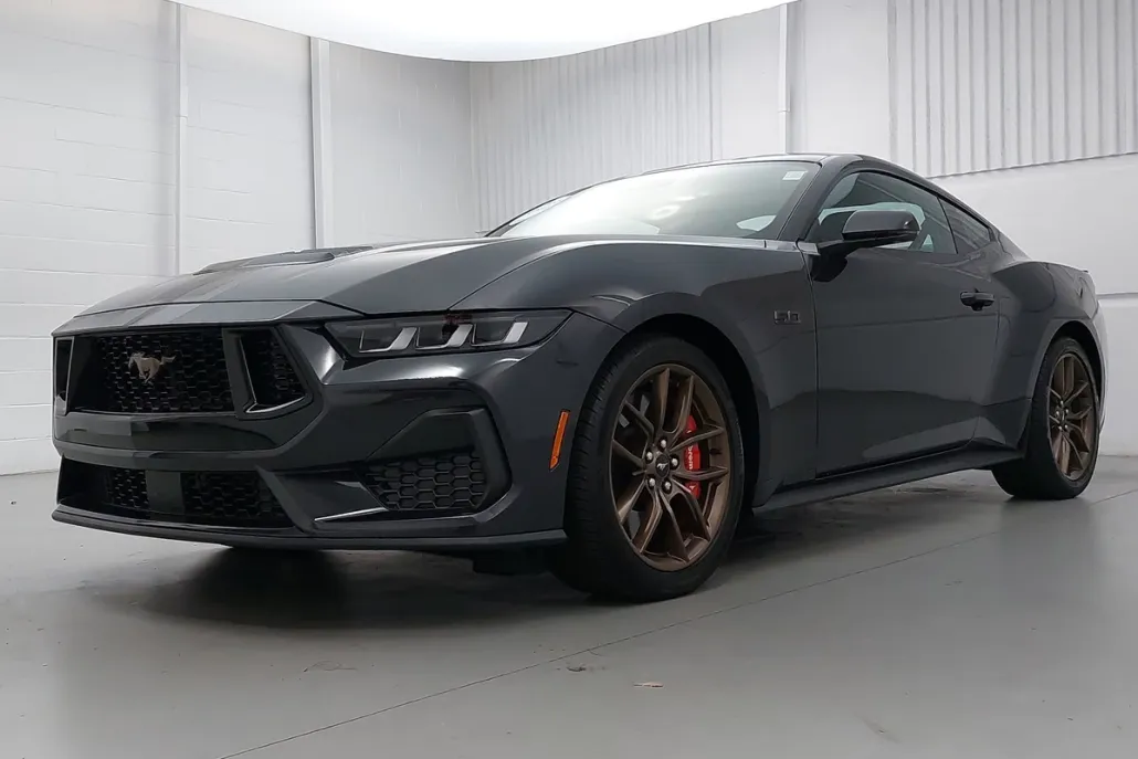 2024 Ford Mustang GT Premium photo 1